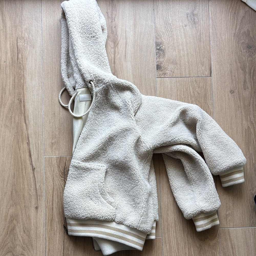 MOTHER Women’s Cream Teddy/ Sherpa Zip Hoodie - Picture 7 of 7